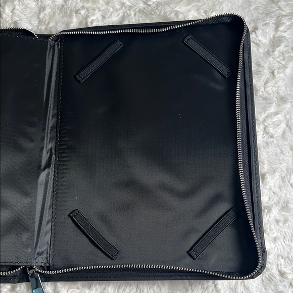 G-Shock MR-G Black Men's Binder - Picture 6 of 11